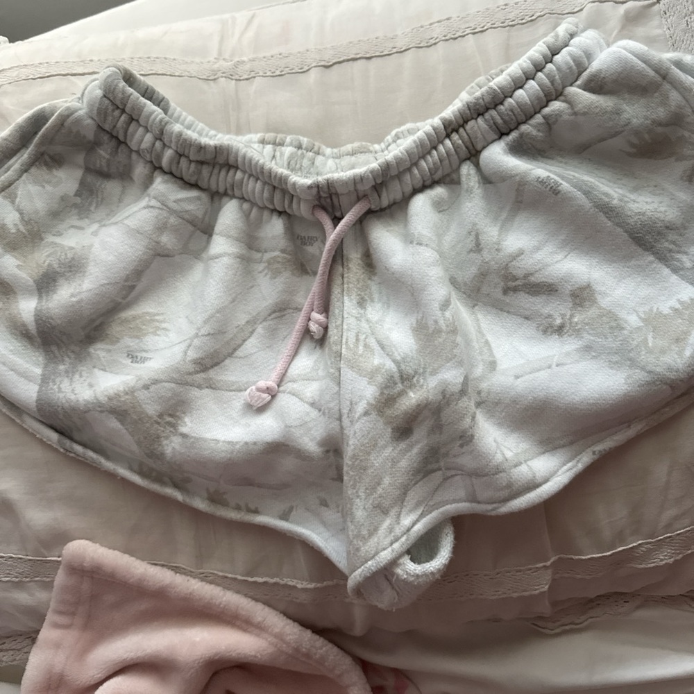 Dairy boy white camo shorts